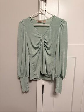 Ruched V-Neck Long Sleeve Top in Mint Green